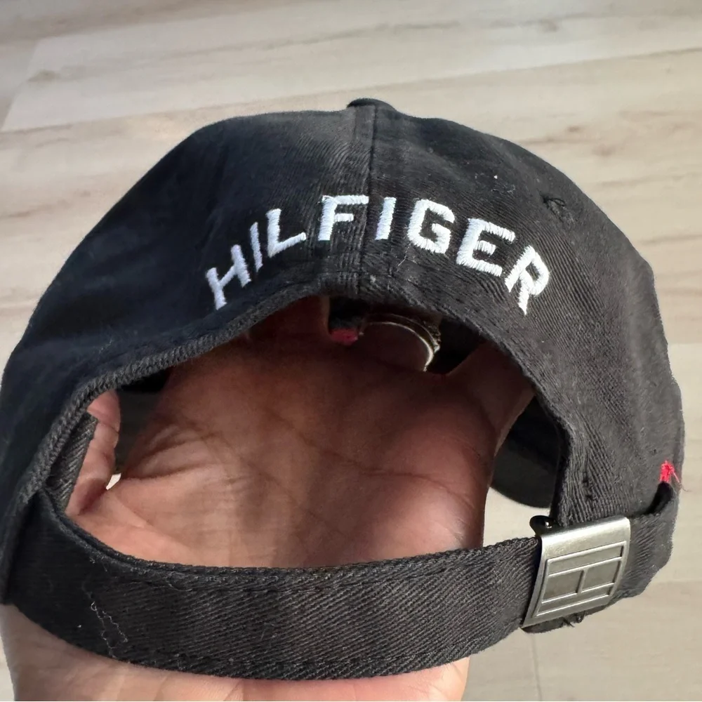 Tommy Hilfiger cap